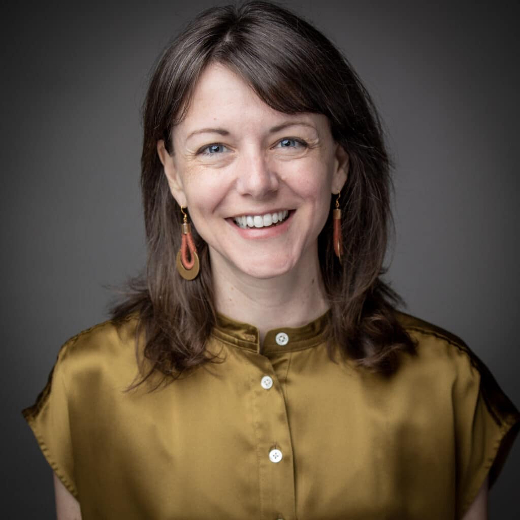 Riordan_headshot_23 - Molly Riordan